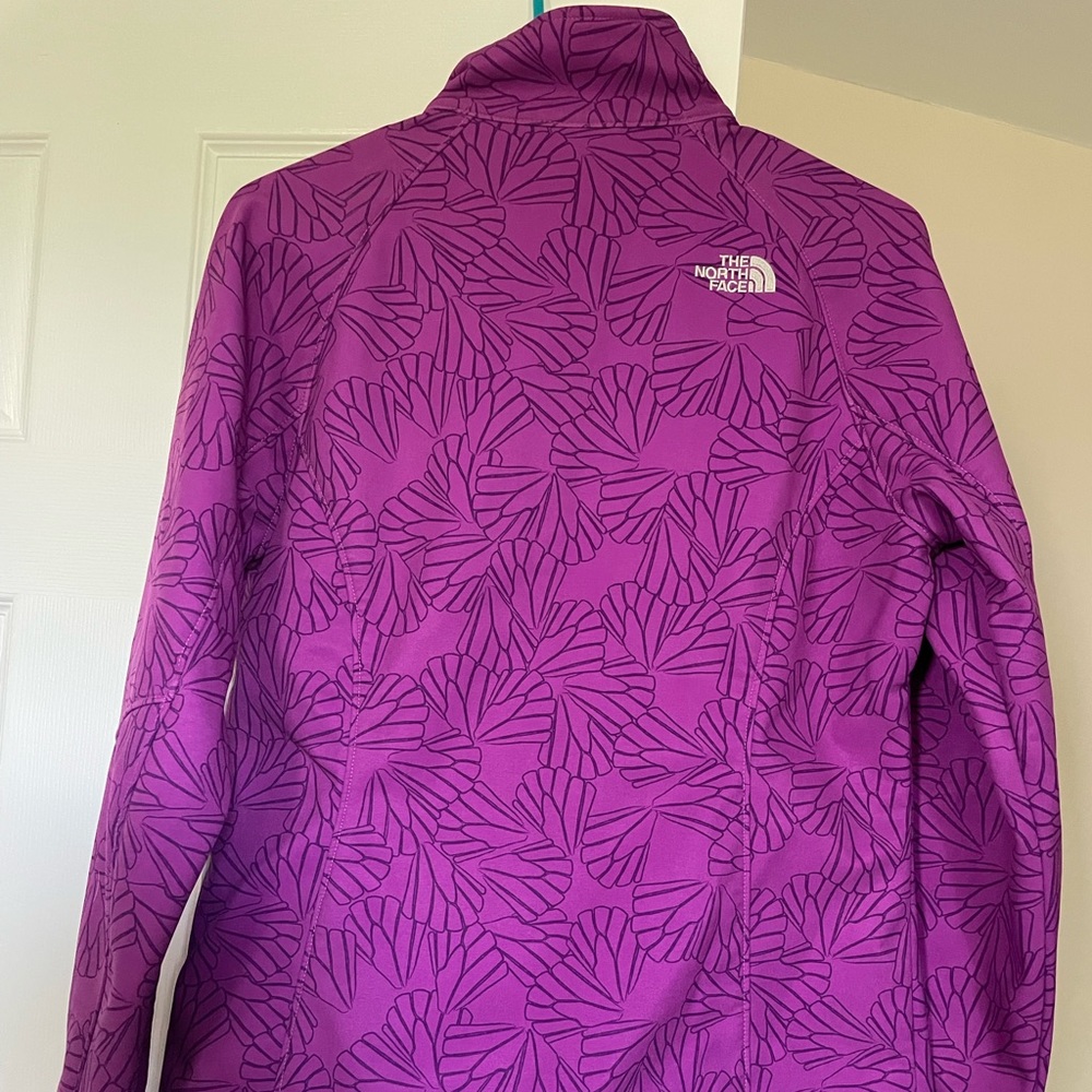 Northface Softshell Jacket - image 2